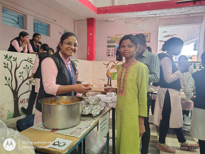 युवा उत्सव के अन्तर्गत आनंद मेला कार्यक्रम का आयोजन किया गया।  